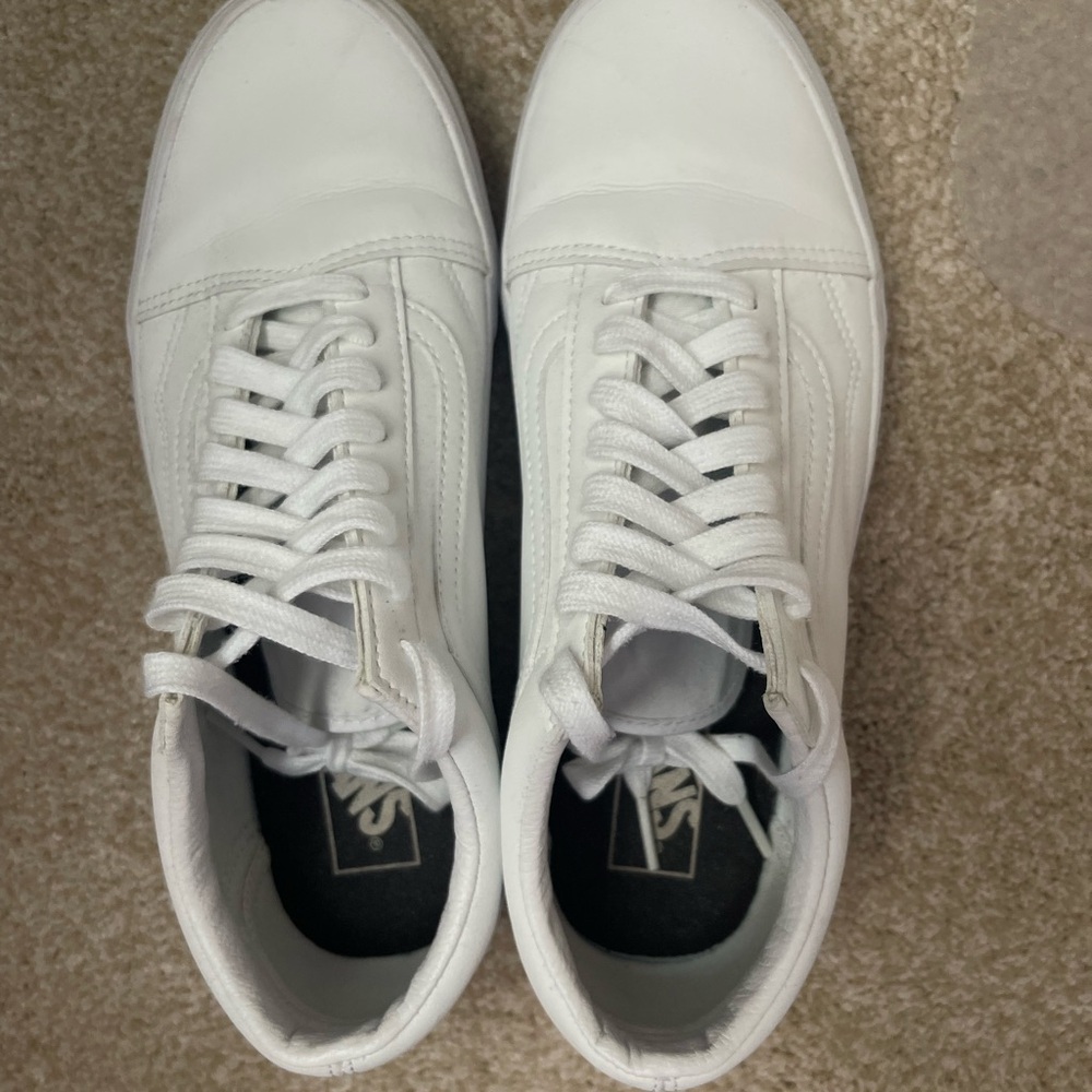 Men’s white leather vans 8.5
